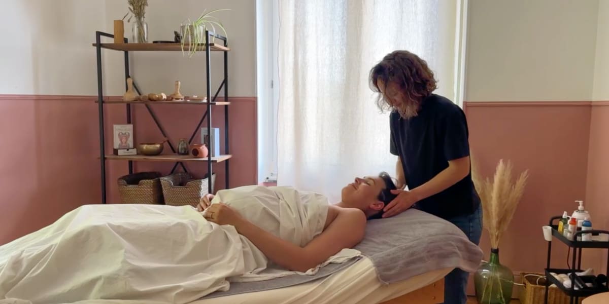 Sarah Errico - Bien-être pour Femme - Sourcils & cils Metz - Photo de couverture - OneBooking