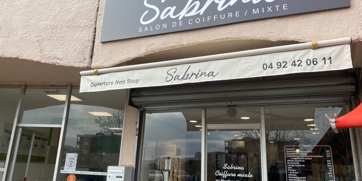 Salon de Coiffure Sabrina - Atelier de Léa - Sourcils & cils Grasse - Photo de couverture - OneBooking