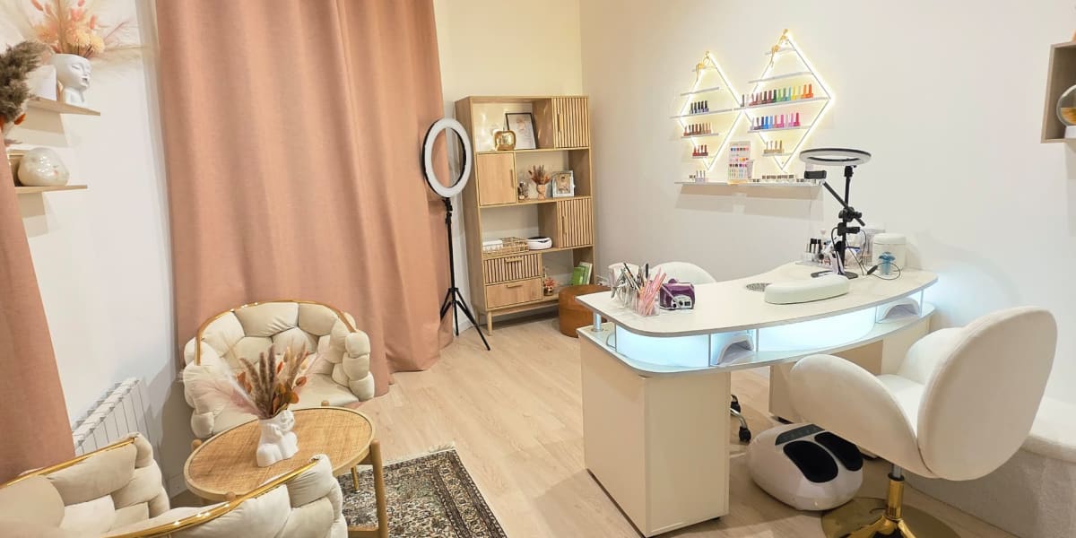 MAYA NAILS - Onglerie Roubaix - Photo de couverture - OneBooking