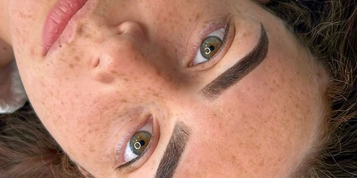 del carmen beauty - Sourcils & cils Nantes - Photo de couverture - OneBooking