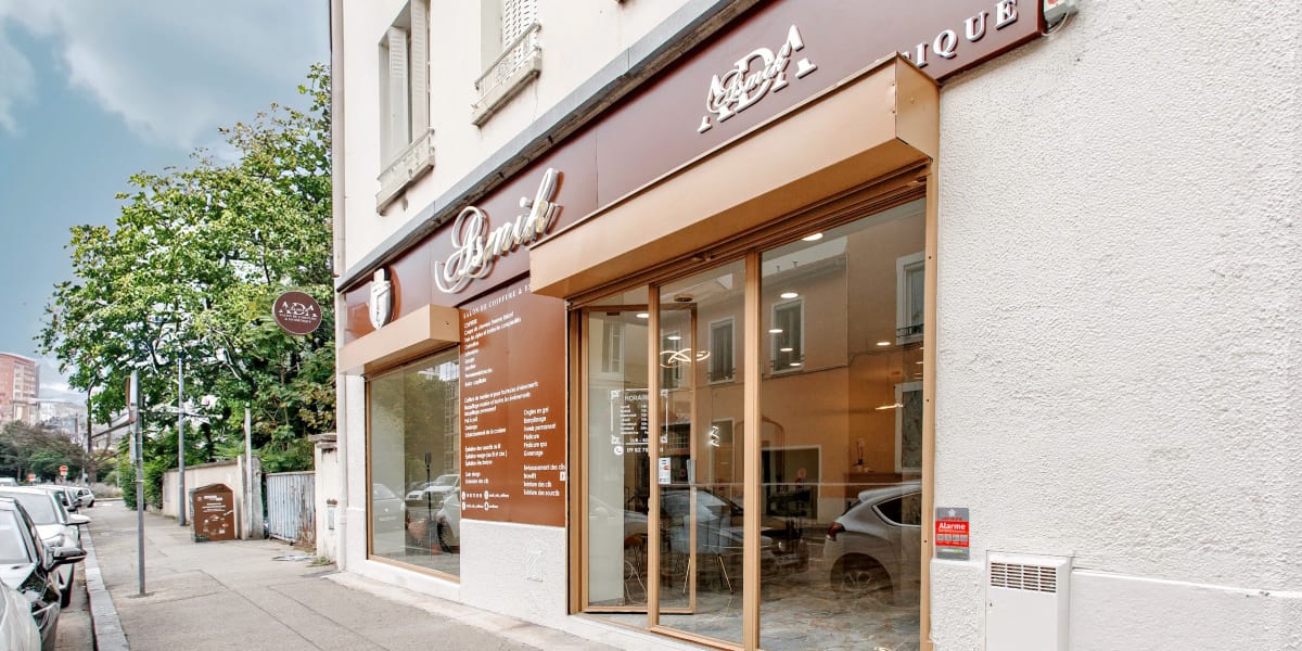 Asmik ada - Coiffure Villeurbanne - Photo de couverture - OneBooking