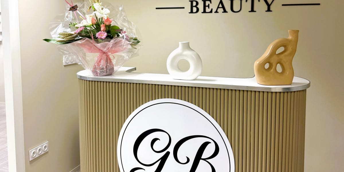 Glamour beauty - Maquillage Béziers - Photo de couverture - OneBooking