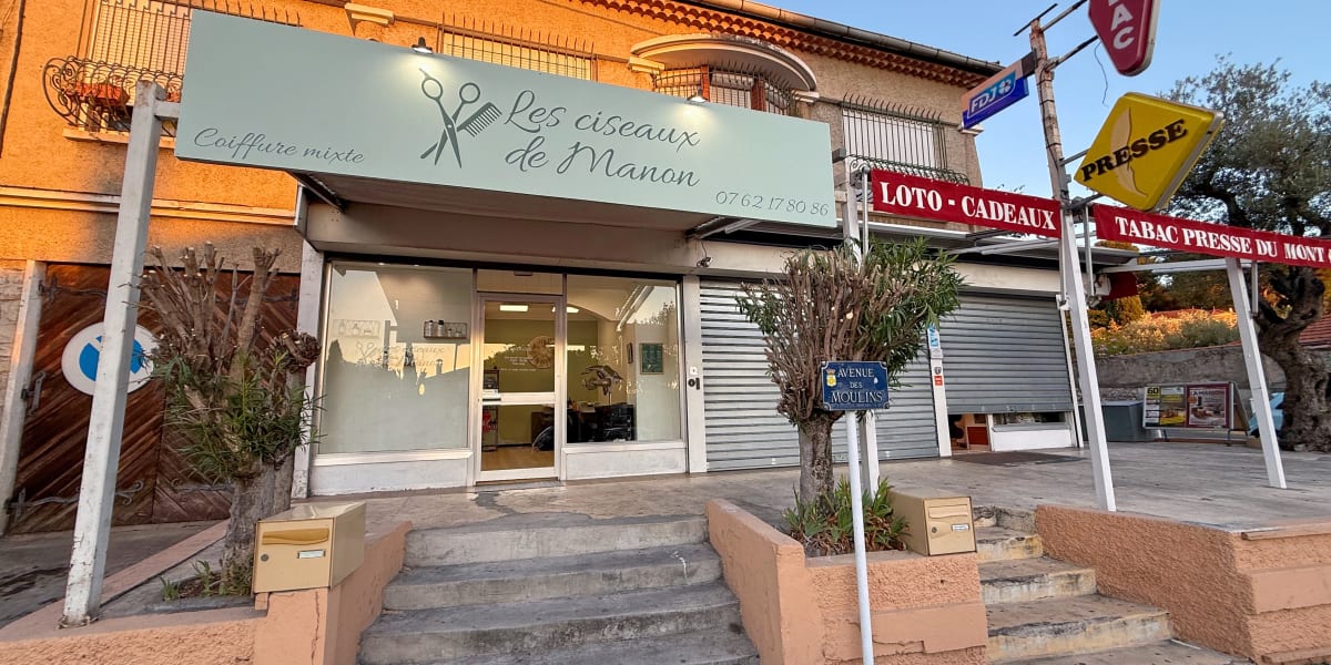 Les Ciseaux de Manon - Coiffure Toulon - Photo de couverture - OneBooking