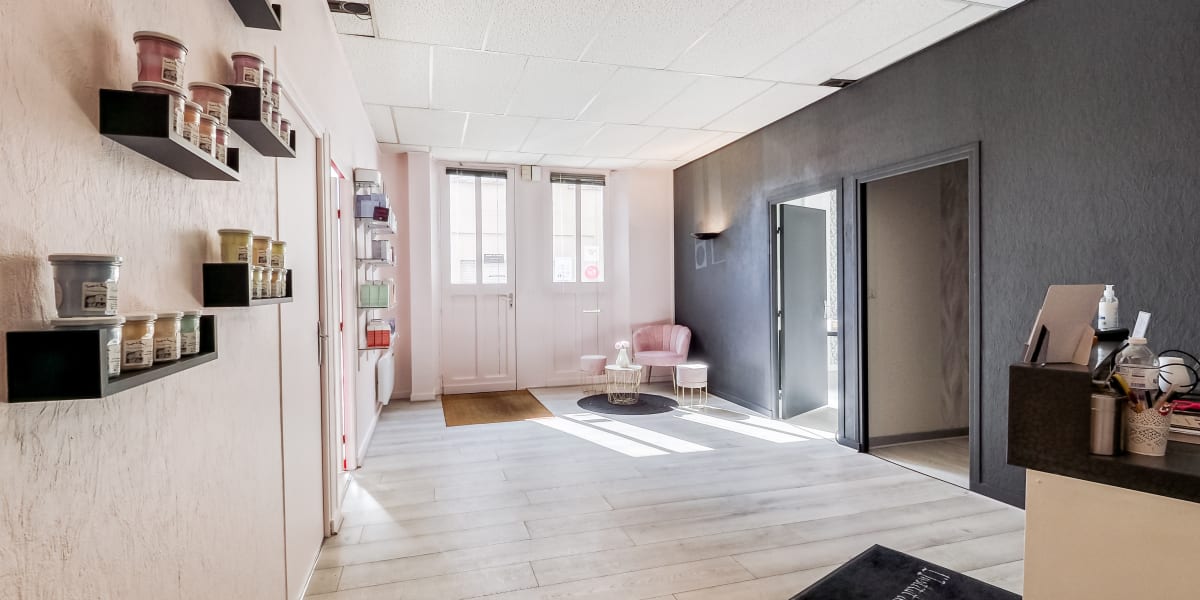 L'institut de Melanie - Sourcils & cils Bourges - Photo de couverture - OneBooking