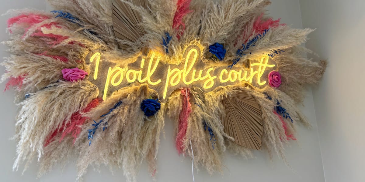 1 Poil Plus Court - Coiffure Saint-Étienne - Photo de couverture - OneBooking
