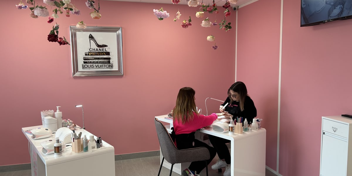 Centre d’ongles & co - Onglerie Laxou - Photo de couverture - OneBooking