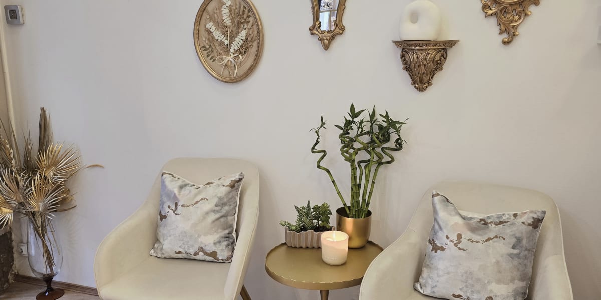 Beauté ZAD - Sourcils & cils Nice - Photo de couverture - OneBooking