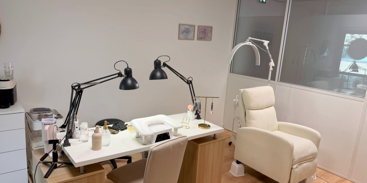 Studio Nails By Cléa - Sourcils & cils Antony - Photo de couverture - OneBooking