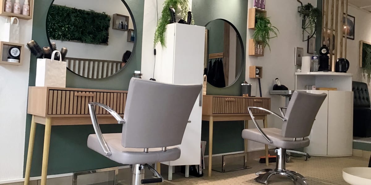 Un Instant Pour Soi - Coiffure Nîmes - Photo de couverture - OneBooking