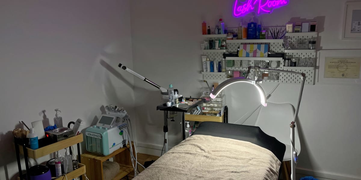 Fatima Beauty.Art - Coiffure Saint-Denis - Photo de couverture - OneBooking