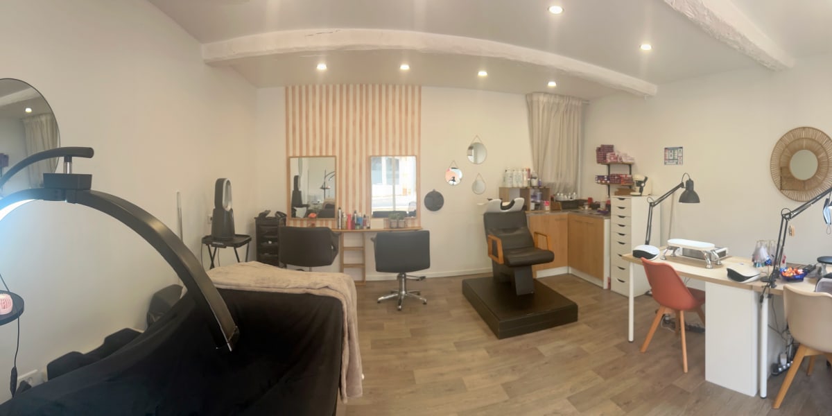 L’Atelier des Copines - Coiffure Vallauris - Photo de couverture - OneBooking