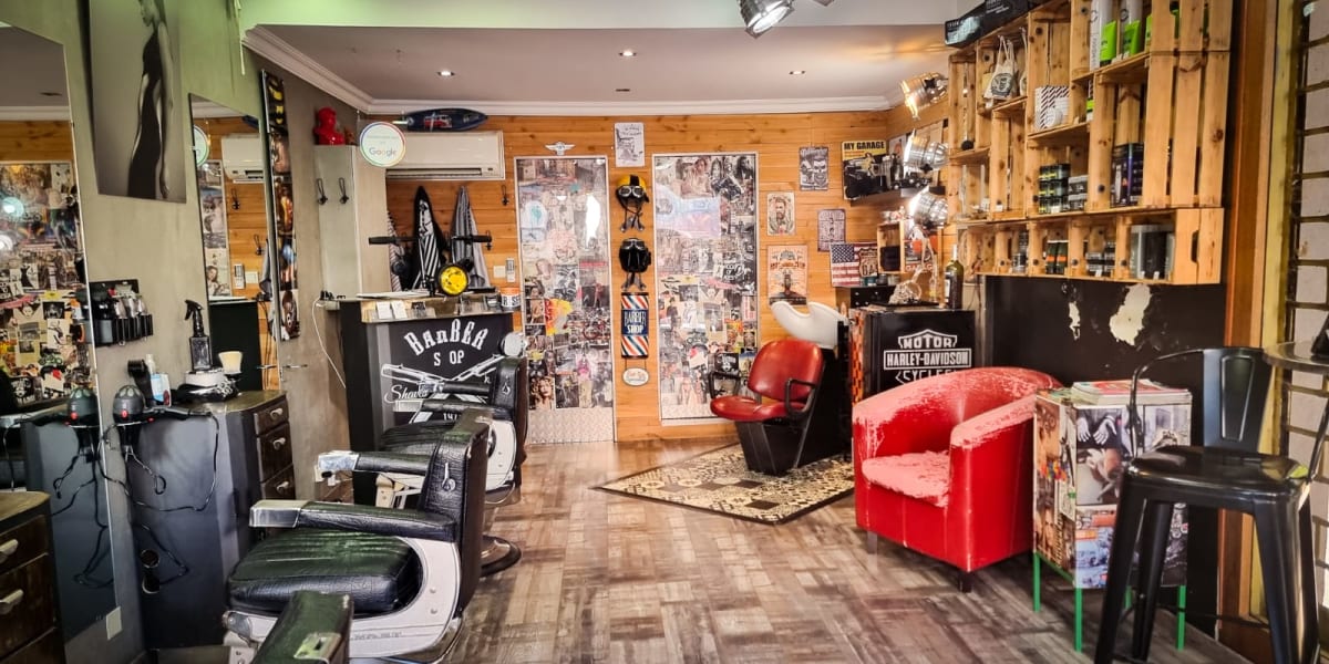 Racine d’homme barber shop - Coiffure Marignane - Photo de couverture - OneBooking