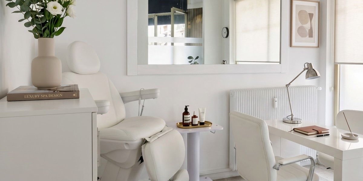 MOI Cannes - Coiffure Le Cannet - Photo de couverture - OneBooking