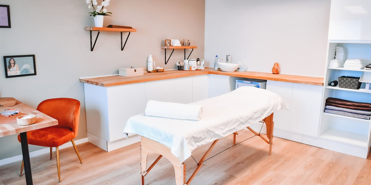 Aulanne Regottaz Institut - Massage Villefranche-sur-Saône - Photo de couverture - OneBooking
