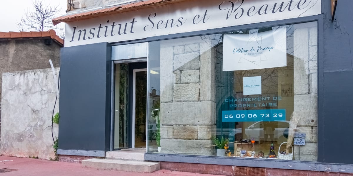 L’Atelier de Maaya - Onglerie Saint-Étienne - Photo de couverture - OneBooking