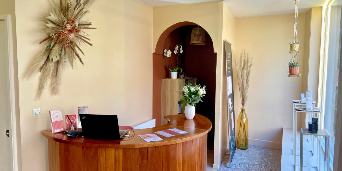 Les Essentielles SL - Coiffure Béthune - Photo de couverture - OneBooking