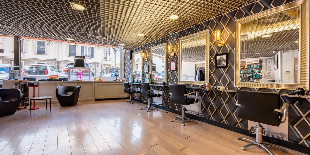 Plays Coiffure - Coiffure Le Cannet - Photo de couverture - OneBooking