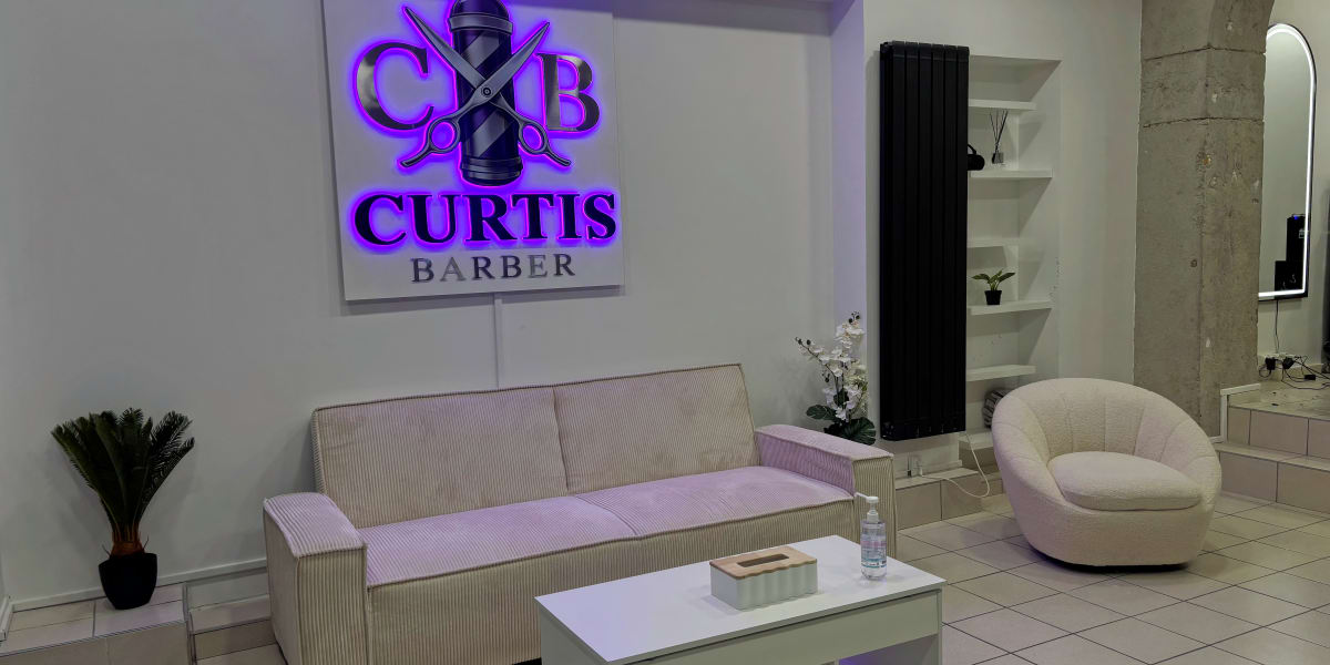 Curtis Barber - Coiffure Lyon - Photo de couverture - OneBooking