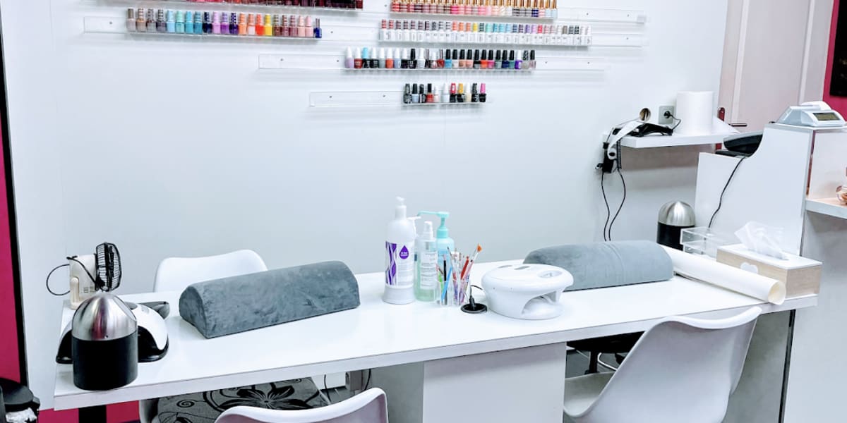 GT Beauty Queen - Sourcils & cils Drancy - Photo de couverture - OneBooking