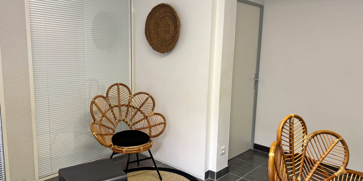 Nawel K - Institut de beauté Lunéville - Photo de couverture - OneBooking