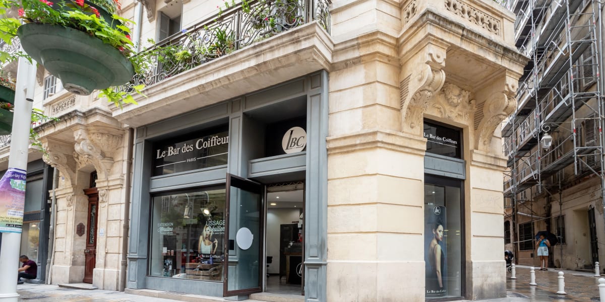Le Bar des Coiffeurs - Paris - Coiffure Toulon - Photo de couverture - OneBooking