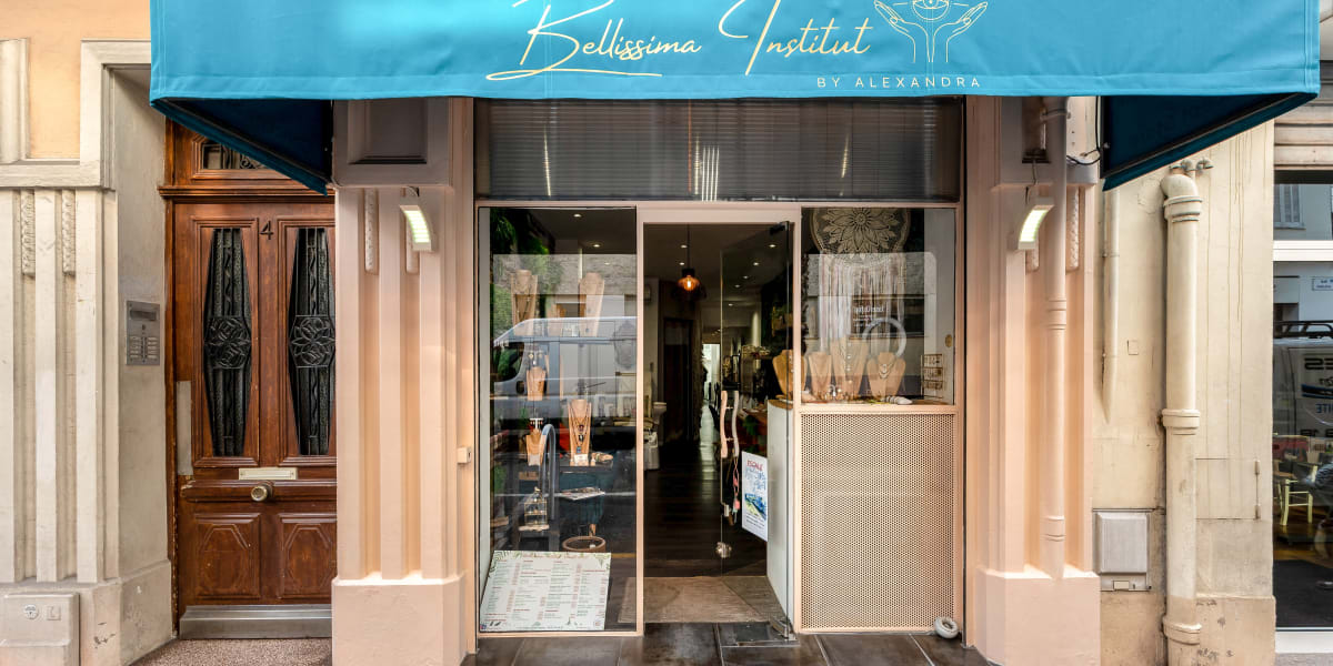 The Girls House By Victorya - Institut de beauté Cannes - Photo de couverture - OneBooking