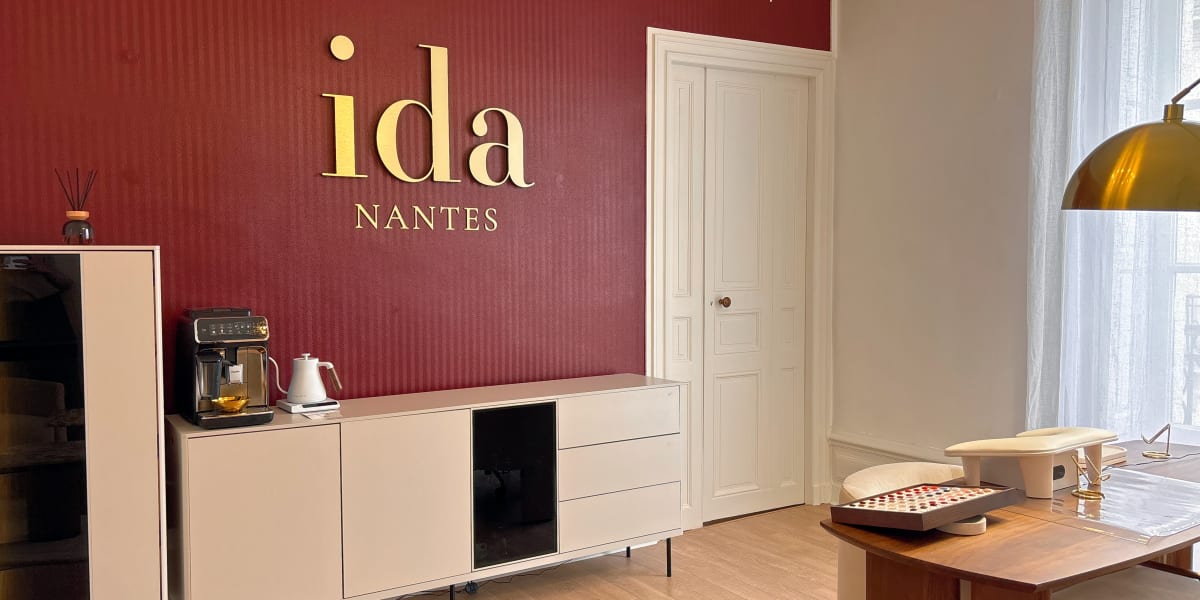 Ida | Salon de manucure haut-de-gamme - Institut de beauté Nantes - Photo de couverture - OneBooking