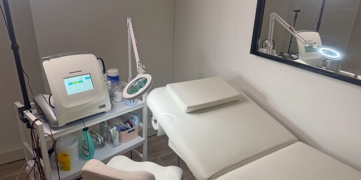 Depilness - Sourcils & cils Nanterre - Photo de couverture - OneBooking