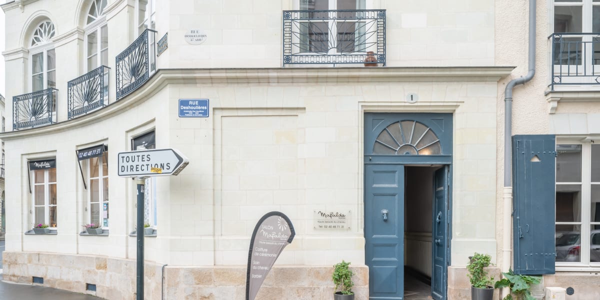 Mafalda - Coiffure Nantes - Photo de couverture - OneBooking