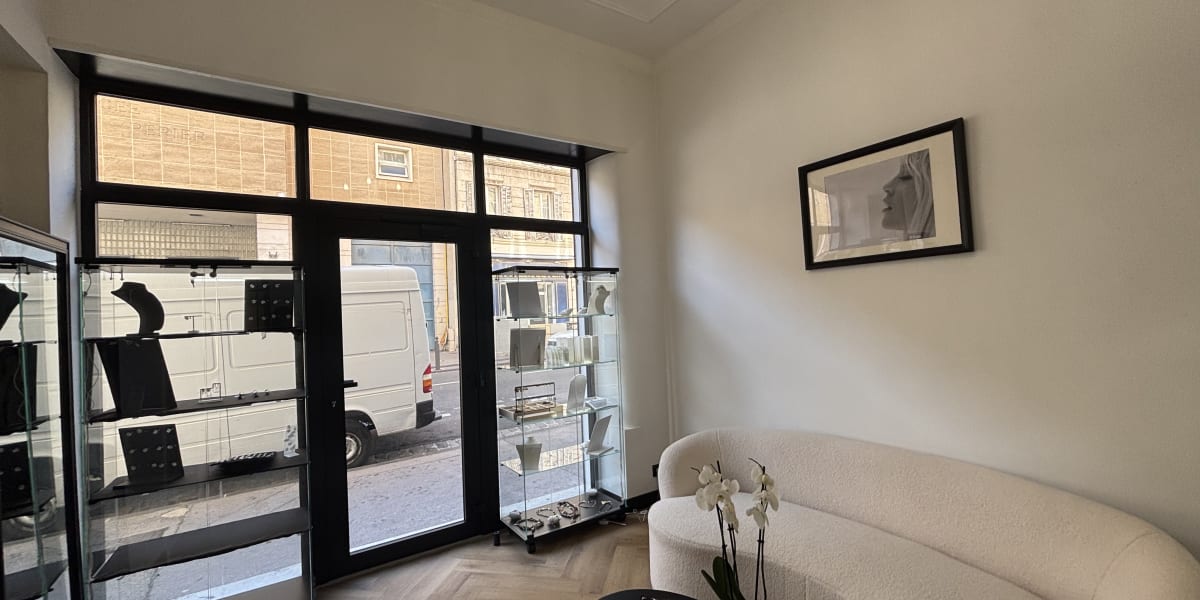 LM 26 PARADIS - Barbier Marseille - Photo de couverture - OneBooking