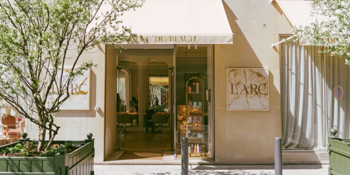 L’Arc de Neuilly - Sourcils & cils Neuilly-sur-Seine - Photo de couverture - OneBooking
