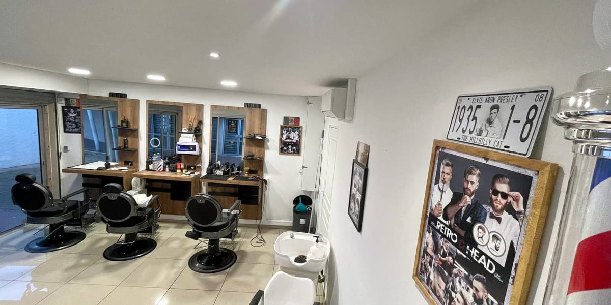 Coiffeur Barbier - Mr Thomas - Barbier Le Grau-du-Roi - Photo de couverture - OneBooking