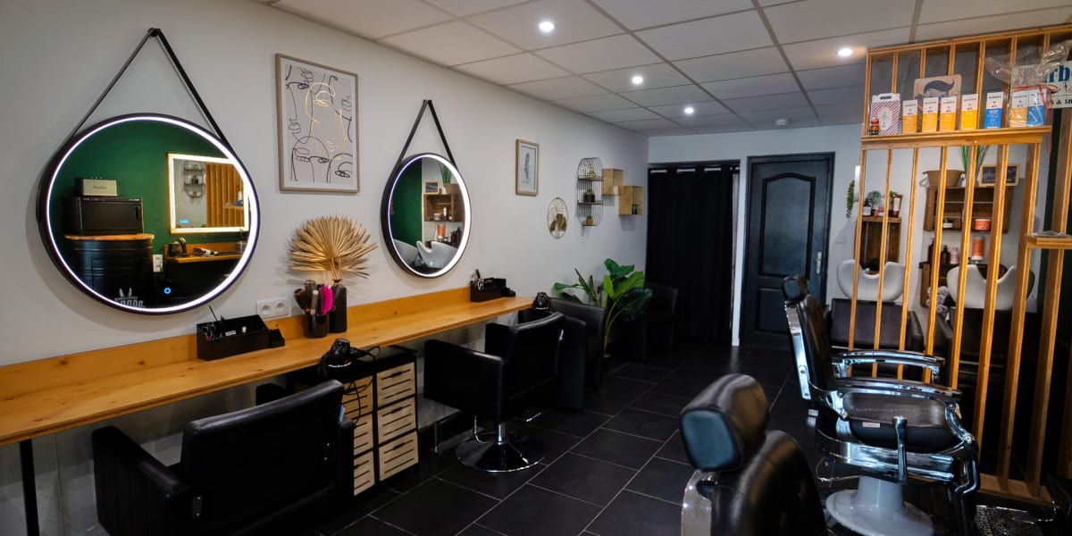 Nouvelle Ère - Barbier Toulon - Photo de couverture - OneBooking