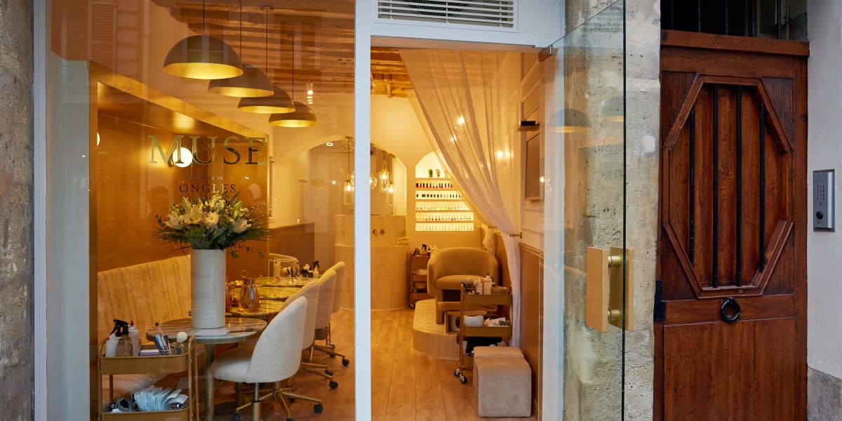 Muse 6 - Onglerie Paris - Photo de couverture - OneBooking