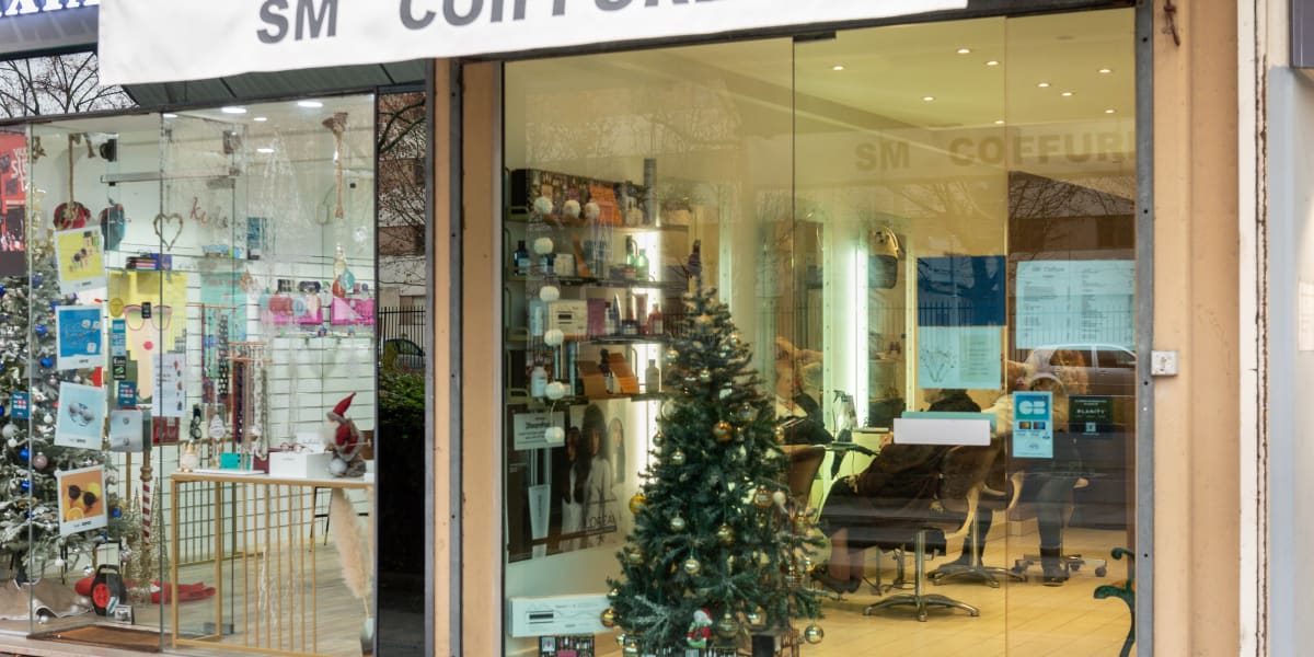 SM Coiffure - Sourcils & cils Maison Alfort - Photo de couverture - OneBooking