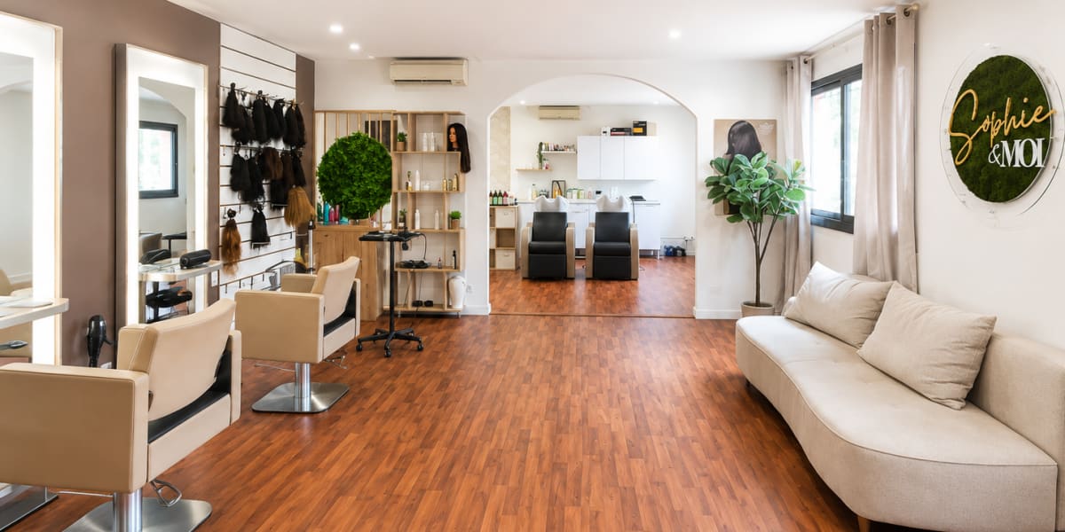 Sophie et moi - Coiffure Toulouse - Photo de couverture - OneBooking