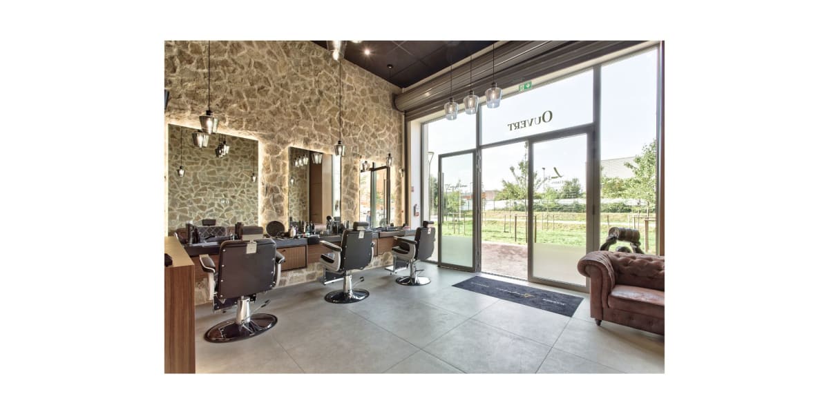 Barber L'imprevu - Sourcils & cils Rosny-sous-Bois - Photo de couverture - OneBooking