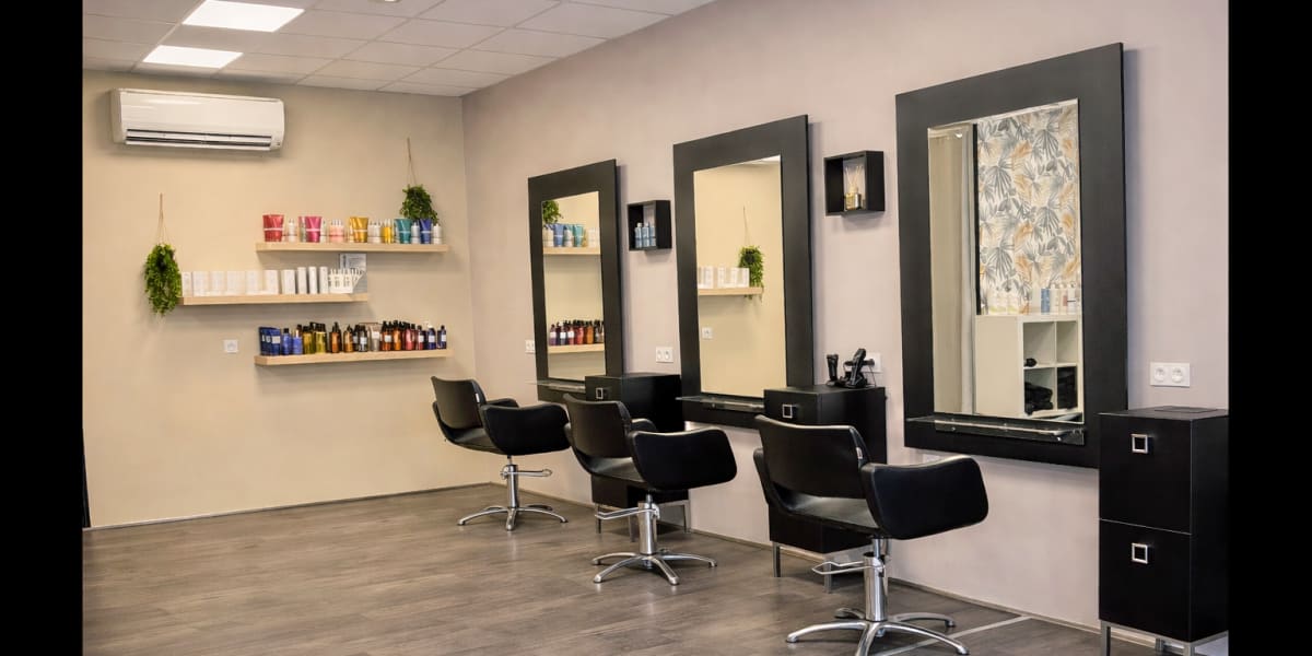 By Lilouless - Coiffure Montbrison - Photo de couverture - OneBooking