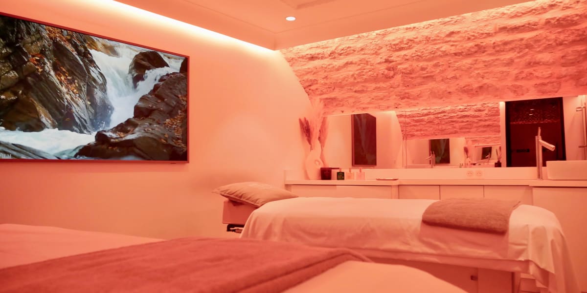 Spa Nuxe - Vertigo Hotel - Institut de beauté Dijon - Photo de couverture - OneBooking