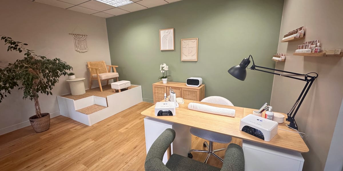 Amandine Nails Studio - Onglerie Caen - Photo de couverture - OneBooking