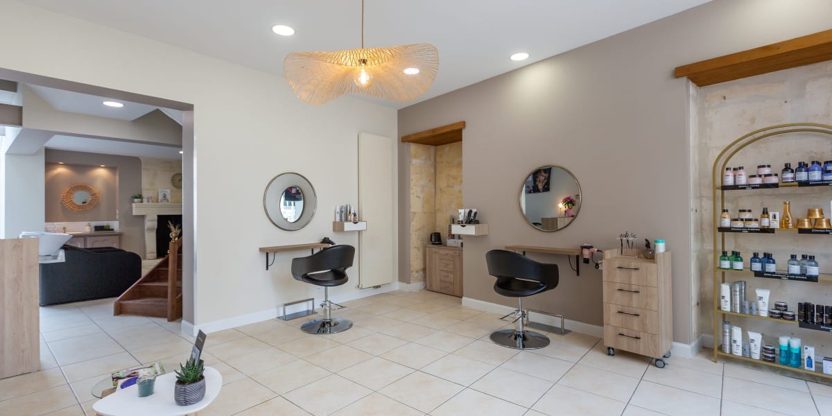Au P'tit Salon - Coiffure Châteauneuf-sur-Charente - Photo de couverture - OneBooking