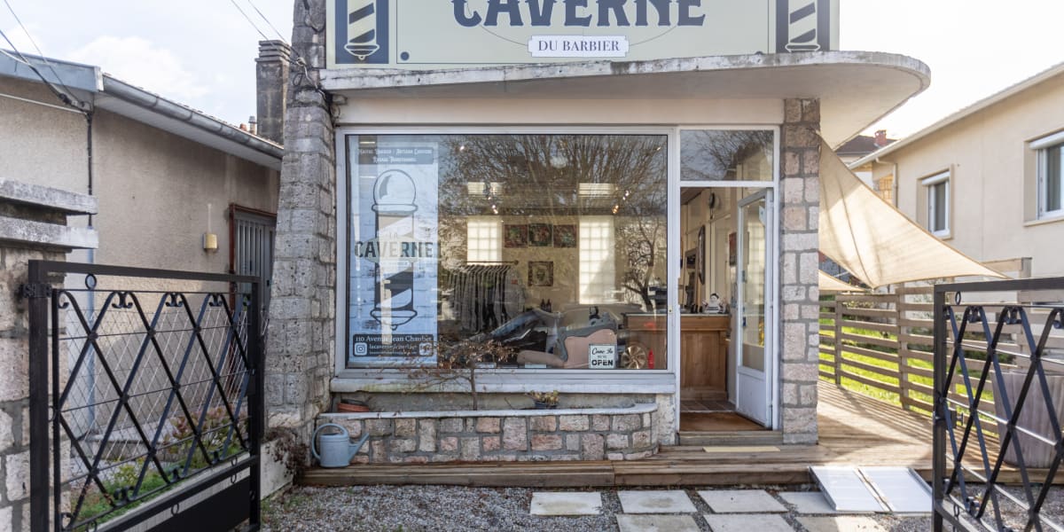 LA CAVERNE DU BARBIER - Coiffure Toulouse - Photo de couverture - OneBooking