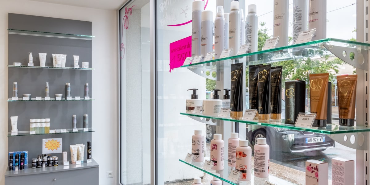 Mp coiffure et barbe - Coiffure Joué-lès-Tours - Photo de couverture - OneBooking