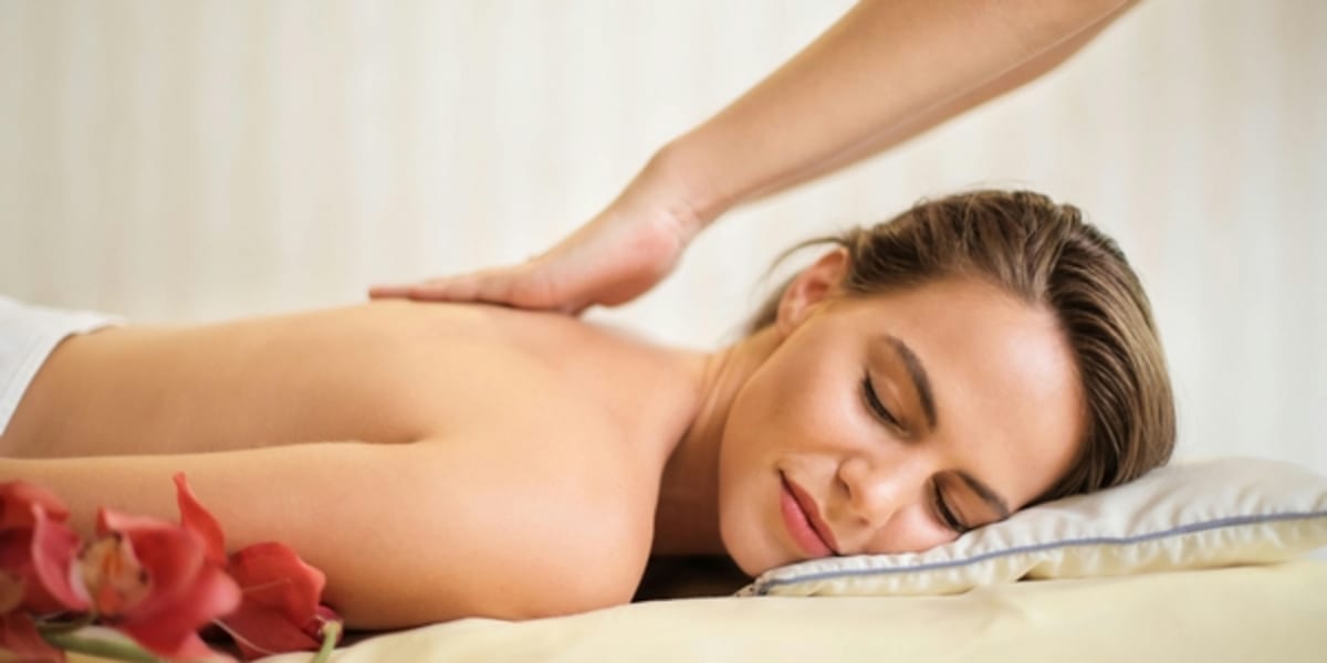 Capsule Bien Être - Massage Mont-de-Marsan - Photo de couverture - OneBooking