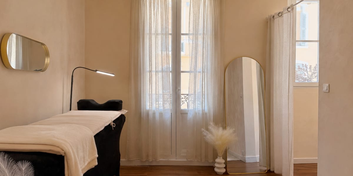 Onaya Beauty concept - Chez Studio Bobo - Institut de beauté Toulon - Photo de couverture - OneBooking