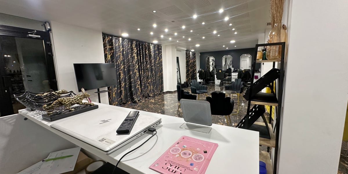 MAKEUP BY STAIFIA - Institut de beauté Villeurbanne - Photo de couverture - OneBooking