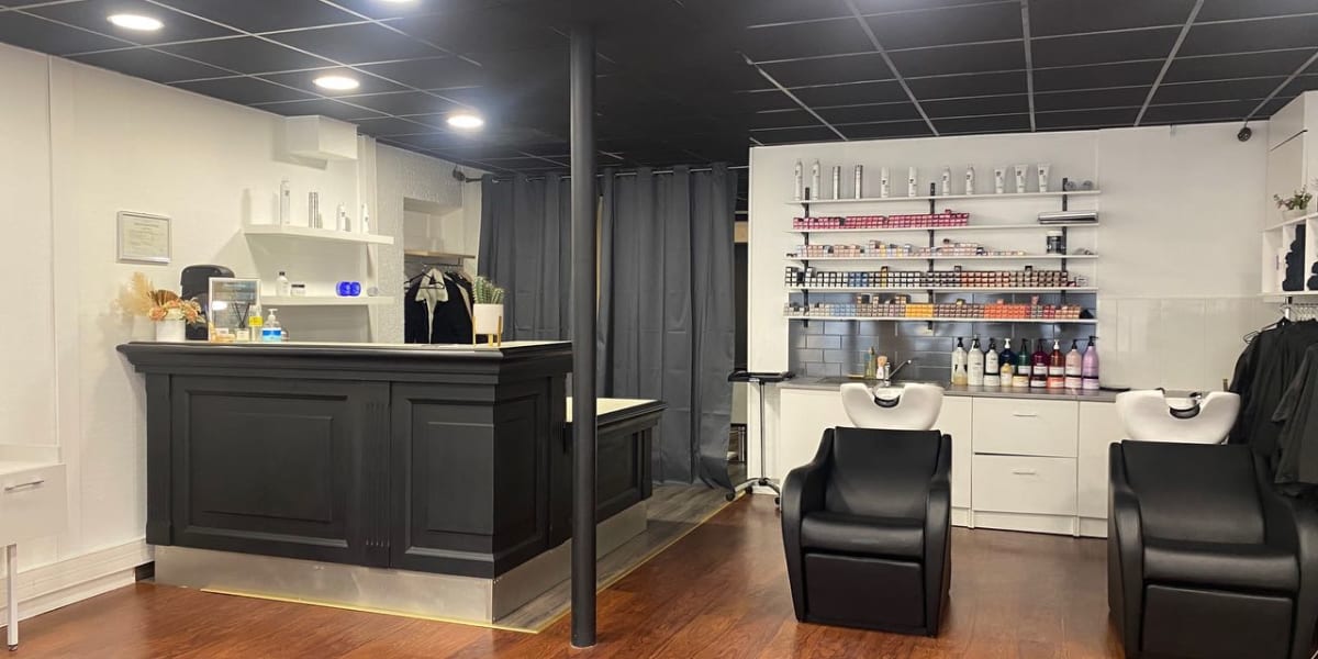 Alimé coiffure - Coiffure Villefranche-sur-Saône - Photo de couverture - OneBooking