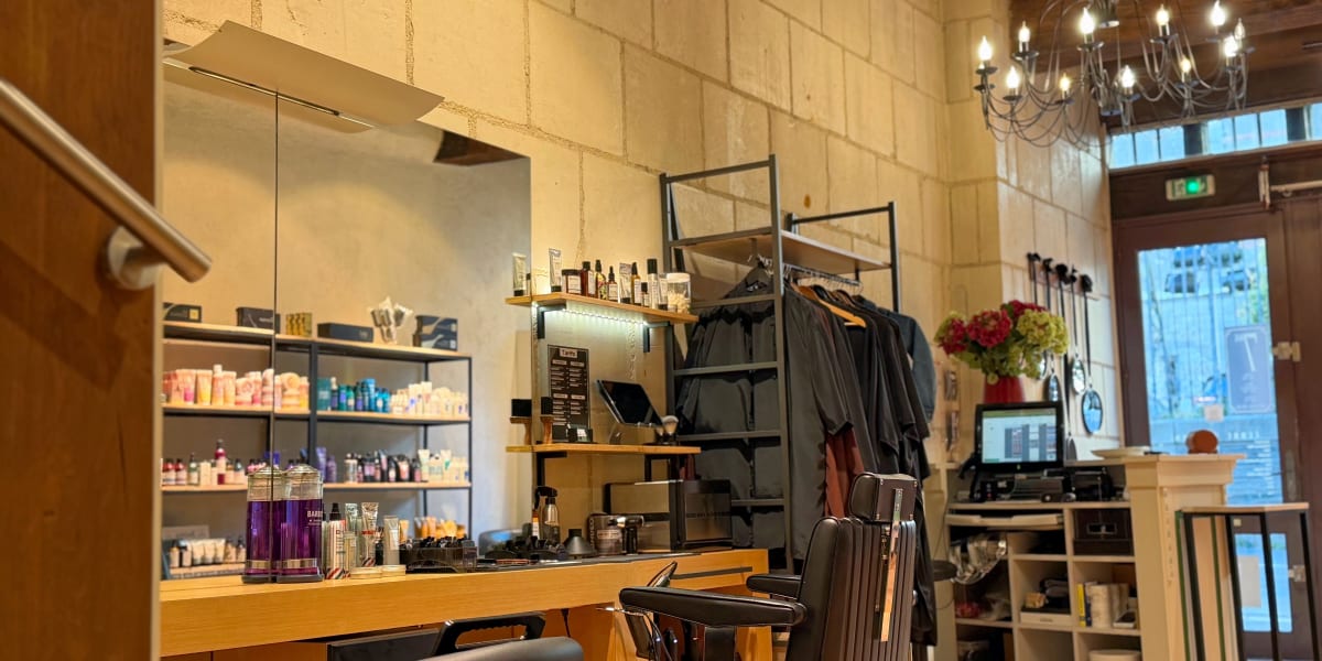 Pierre Coiffeur Barbier Indépendant ( Chez 7eme Rue ) - Coiffure Angers - Photo de couverture - OneBooking