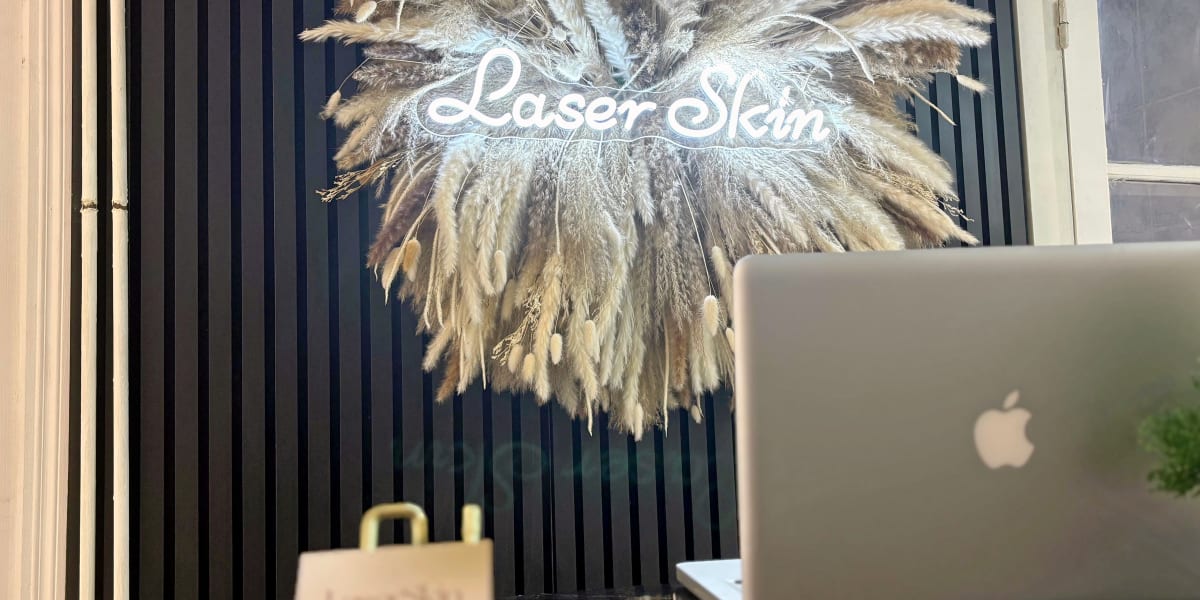 Laser Skin - Sourcils & cils Épinay-sur-Seine - Photo de couverture - OneBooking