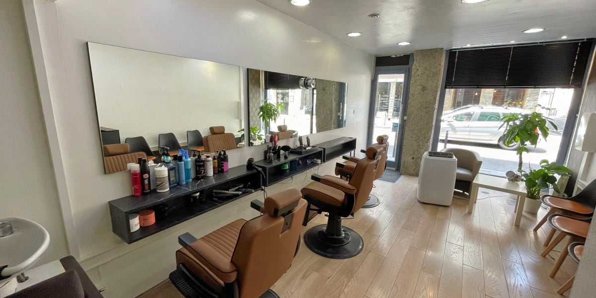 CHK Coiffure - Barbier Lyon - Photo de couverture - OneBooking